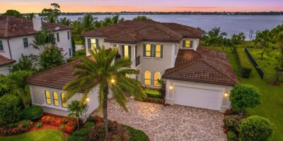 Villa for sale in Palm City, United States