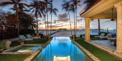 Villa for sale in Lantana, Florida