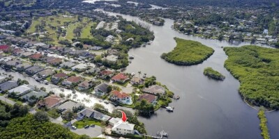Villa for sale in Tequesta, Florida