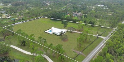 Villa for sale in Lake Worth, Florida