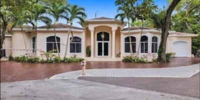 5 bedroom  Villa for sale in Fort Lauderdale, Florida