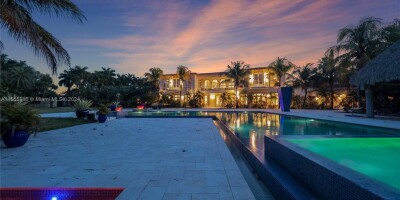 10 bedroom  Villa for sale in Miami, Florida