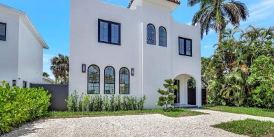 4 bedroom  Villa for sale in West Palm Beach, Florida
