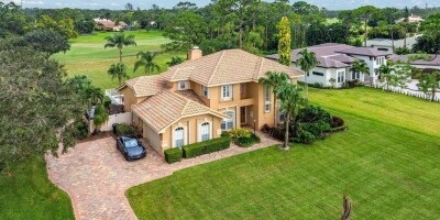 Villa for sale in West Palm Beach, Florida