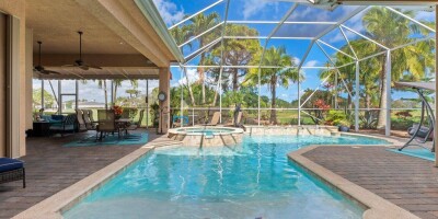 4 bedroom  Villa for sale in Palm City, Florida