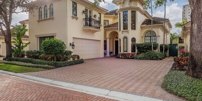 Villa for sale in Naples, Florida