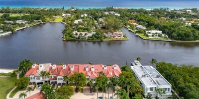 Townhouse for sale in Delray Beach, United States