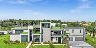 8 bedroom  Villa for sale in Davie, United States