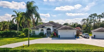 6 bedroom  Villa for sale in Lake Worth, United States