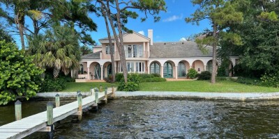 4 bedroom  Villa for sale in Tequesta, Florida