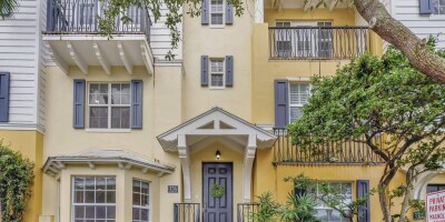 Townhouse for sale in West Palm Beach, Florida