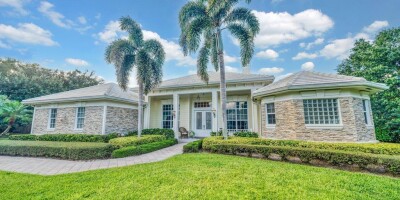 Villa for sale in Palm City, Florida