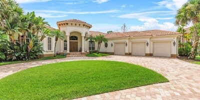 5 bedroom  Villa for sale in Port Saint Lucie, Florida