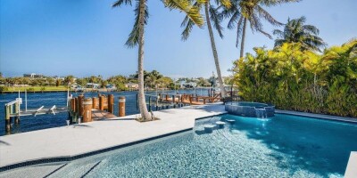 3 bedroom  Villa for sale in North Palm Beach, Florida