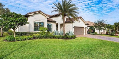 Villa for sale in Palm Beach Gardens, Florida