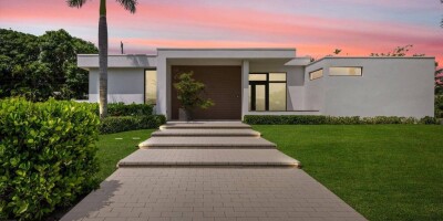 3 bedroom  Villa for sale in West Palm Beach, Florida