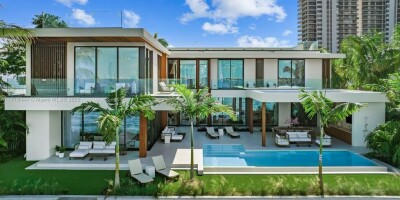 Villa for sale in Miami, United States