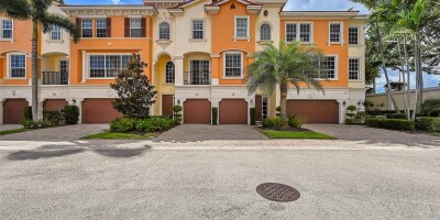 Townhouse for sale in Boca Raton, United States