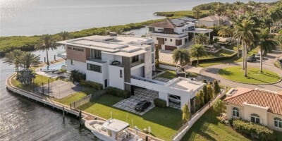 Villa for sale in Coral Gables, United States