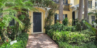Townhouse for sale in West Palm Beach, Florida