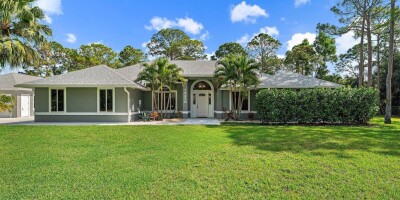 4 bedroom  Villa for sale in Palm Beach Gardens, Florida