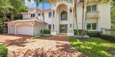 Villa for sale in Miami, Florida