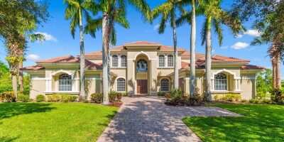 Villa for sale in Palm City, Florida