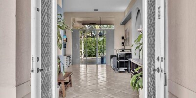 5 bedroom  Villa for sale in Coral Springs, United States