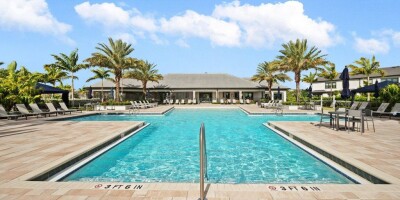 Villa for sale in Oakland Park, Florida