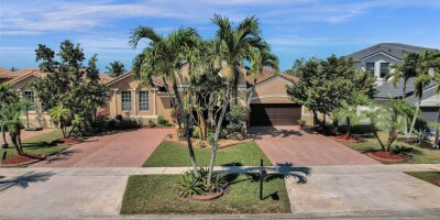 Villa for sale in Pembroke Pines, United States
