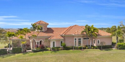 3 bedroom  Villa for sale in Port Saint Lucie, Florida