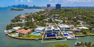 Villa for sale in Miami, Florida