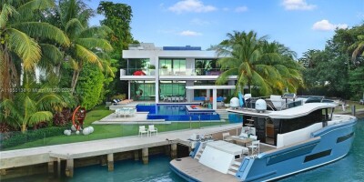 Villa for sale in Miami Beach, Florida