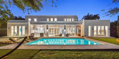 7 bedroom  Villa for sale in Miami, United States