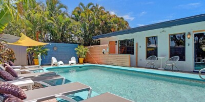 5 bedroom  Villa for sale in Oakland Park, Florida