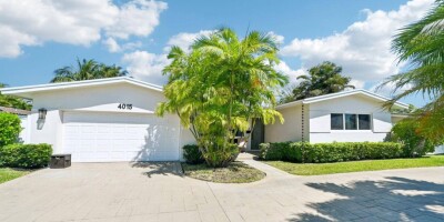 Villa for sale in Hollywood, United States