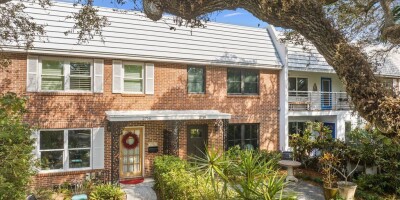 Townhouse for sale in Vero Beach, United States