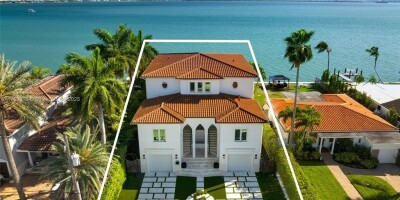 Villa for sale in North Bay Village, Florida