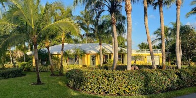 4 bedroom  Villa for sale in Tequesta, Florida