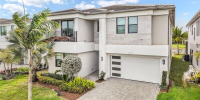 5 bedroom  Villa for sale in Boca Raton, Florida