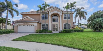 5 bedroom  Villa for sale in Port Saint Lucie, Florida