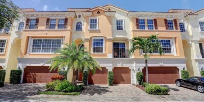 3 bedroom  Townhouse for sale in Boca Raton, United States
