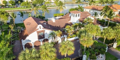 Villa for sale in Hallandale, Florida