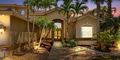 5 bedroom  Villa for sale in Lake Worth, Florida