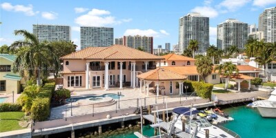 6 bedroom  Villa for sale in Sunny Isles Beach, Florida