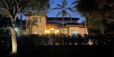 5 bedroom  Villa for sale in Miami, Florida