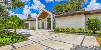 Villa for sale in Miami, Florida