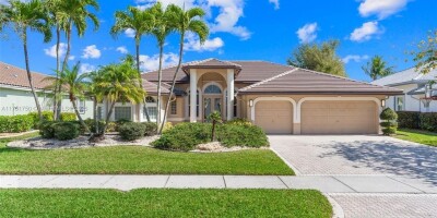 6 room  House for sale in Kensington Circle, 5135, Coral Springs, Florida