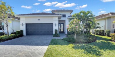 3 bedroom  Villa for sale in The Acreage, United States
