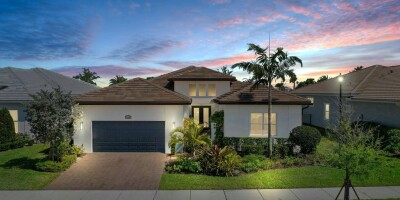 3 bedroom  Villa for sale in Port Saint Lucie, Florida
